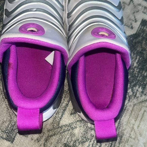 Nike toddler Dynamo Go Low Violet Frost Metallic Silver size 10 - Picture 7 of 10